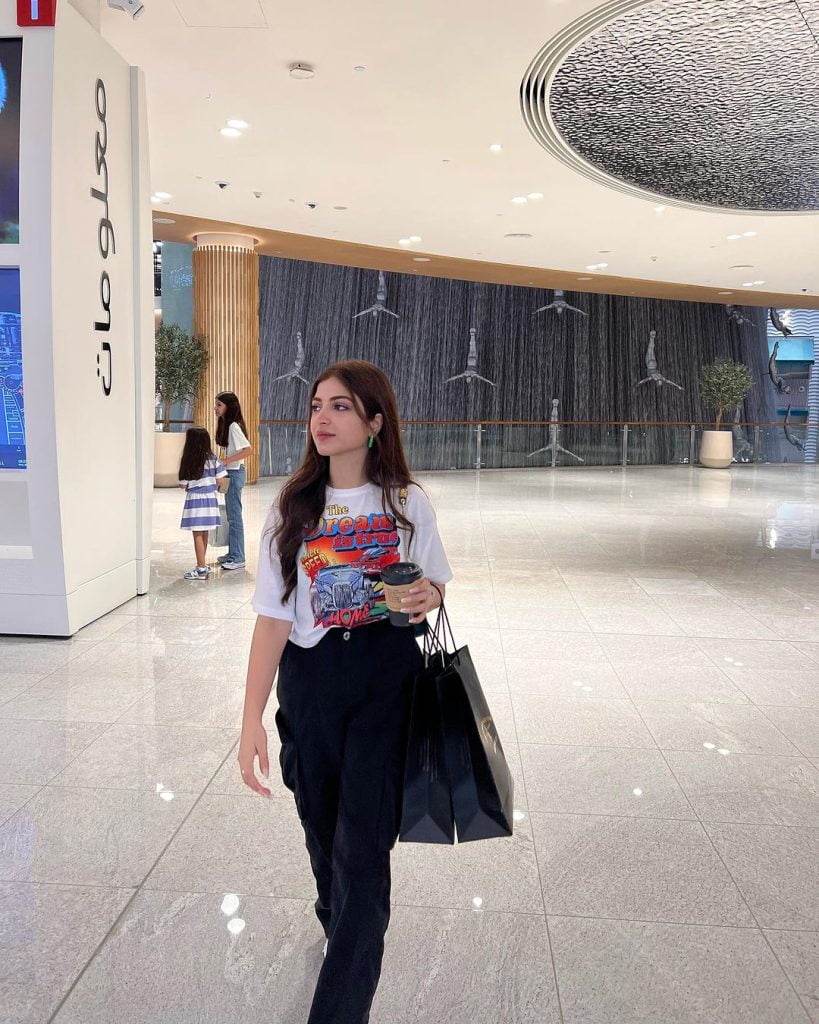 Lovely Pictures Of Kinza Hashmi From Dubai and Istanbul Trip Kinza Hashmi 14 819x1024 1