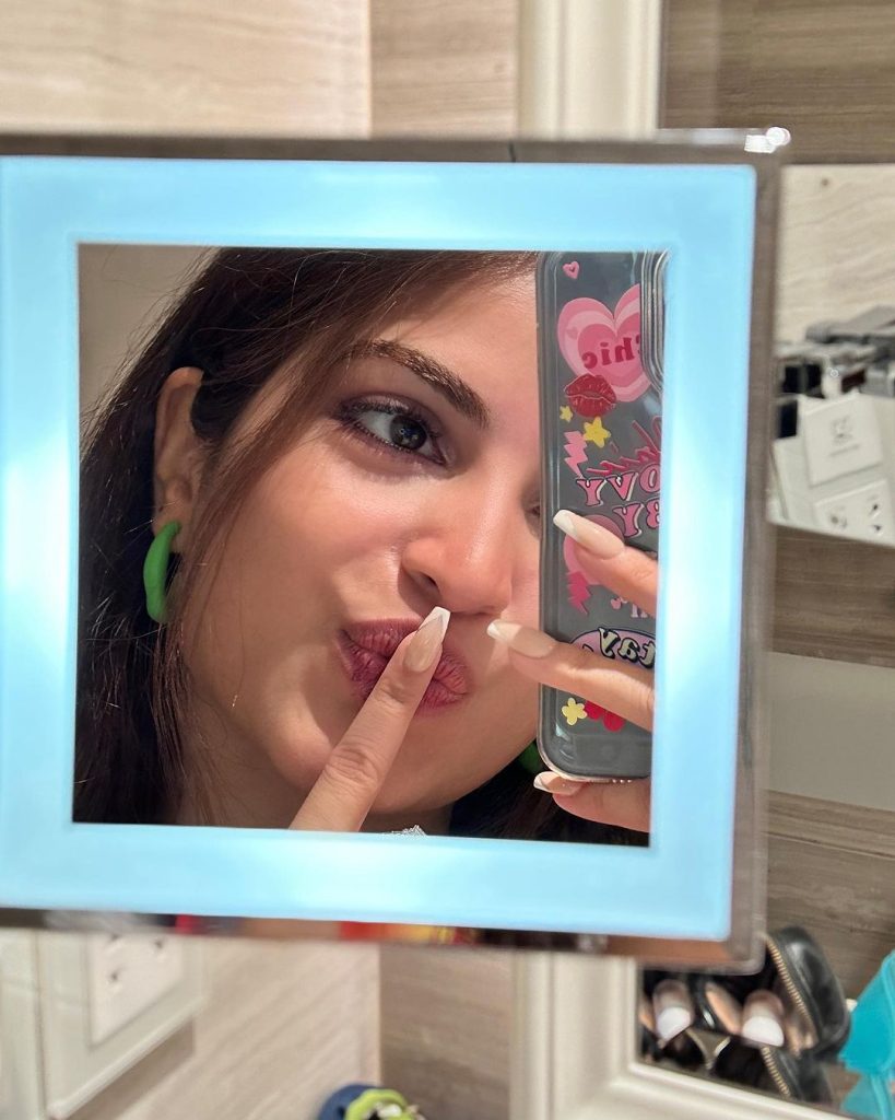 Lovely Pictures Of Kinza Hashmi From Dubai and Istanbul Trip Kinza Hashmi 15 819x1024 1