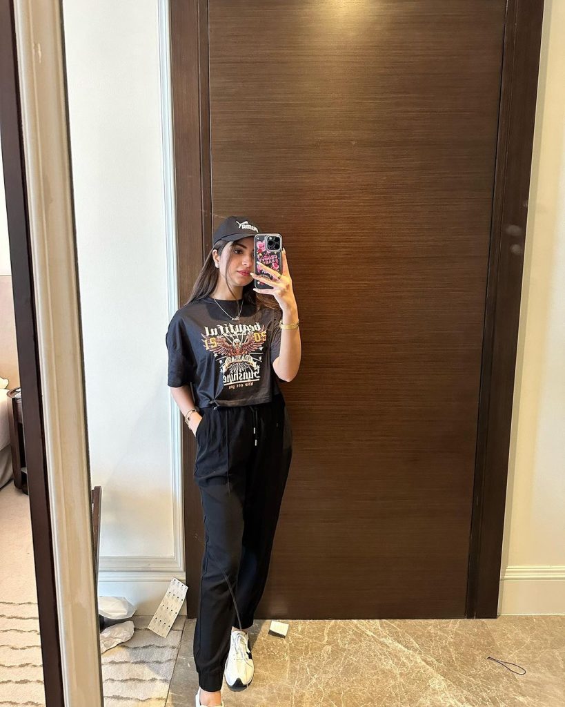Lovely Pictures Of Kinza Hashmi From Dubai and Istanbul Trip Kinza Hashmi qq 819x1024 1