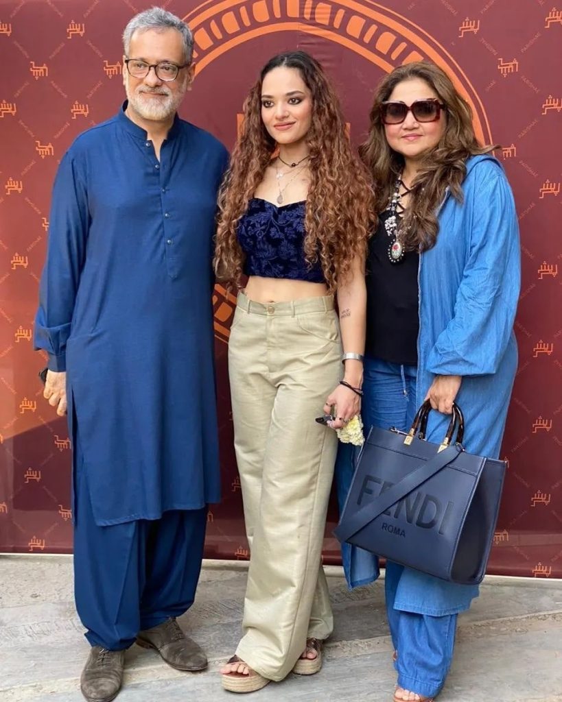 People Confused By Walks On Parishae Adnan Fashion Show People Confused By Walks On Parishae Adnan Fashion Show